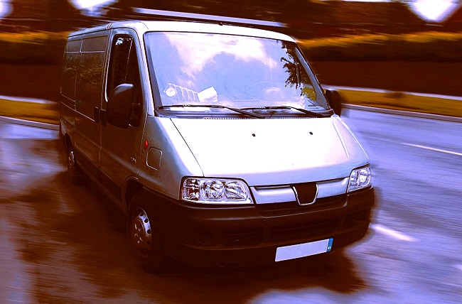 Featured image for “L’obbligo del tachigrafo per i veicoli che trasportano merci all’estero o fanno cabotaggio”